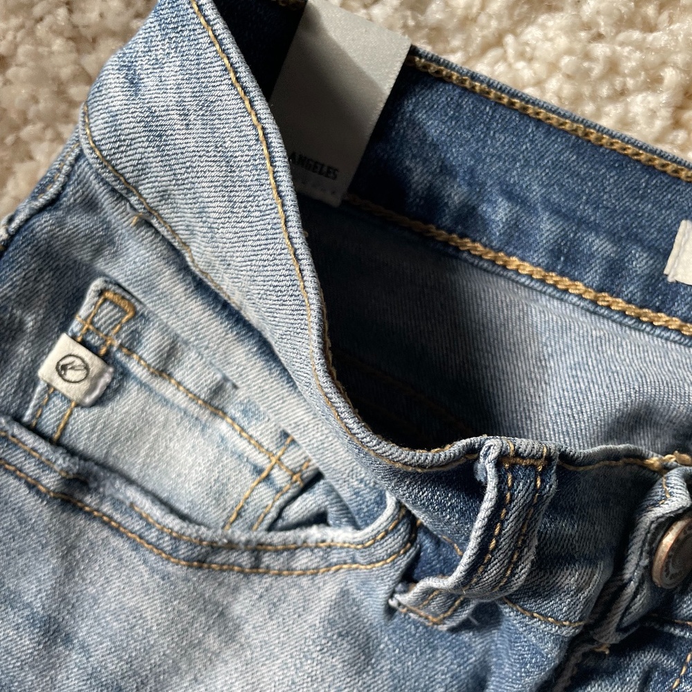 Jeans - Picture 3 of 4
